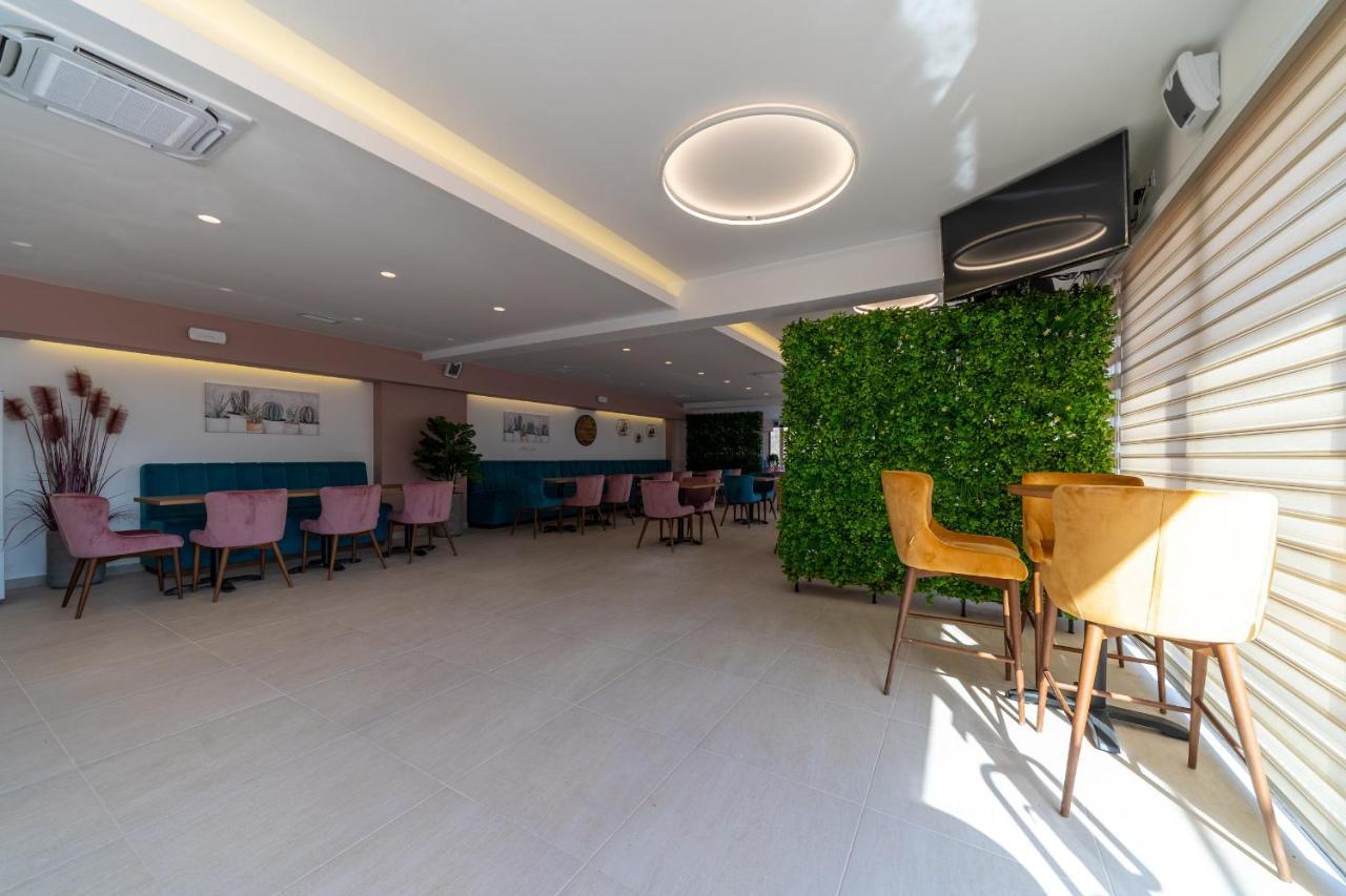 Hotel Rio Verde Pricelje Dış mekan fotoğraf