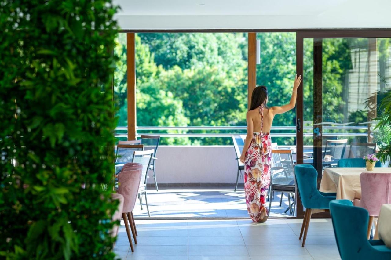 Hotel Rio Verde Pricelje Dış mekan fotoğraf